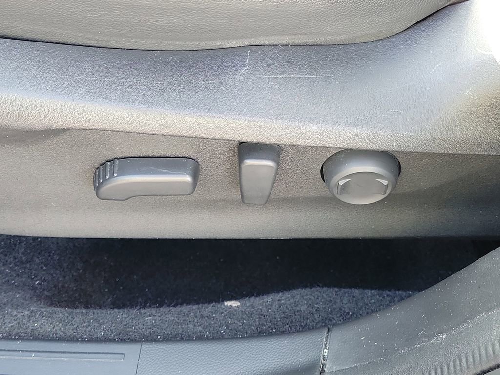 Used 2021 Subaru Forester Limited image 24