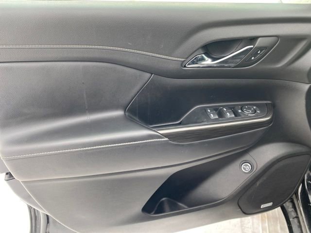 Certified 2023 GMC Acadia SLT image 16