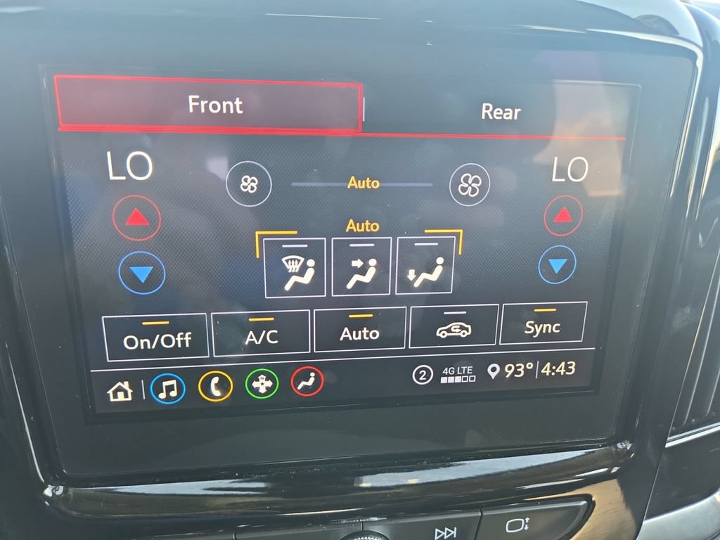 Used 2021 Chevrolet Traverse LT w/ LPO, Floor Liner Package AWD/4WD image 31