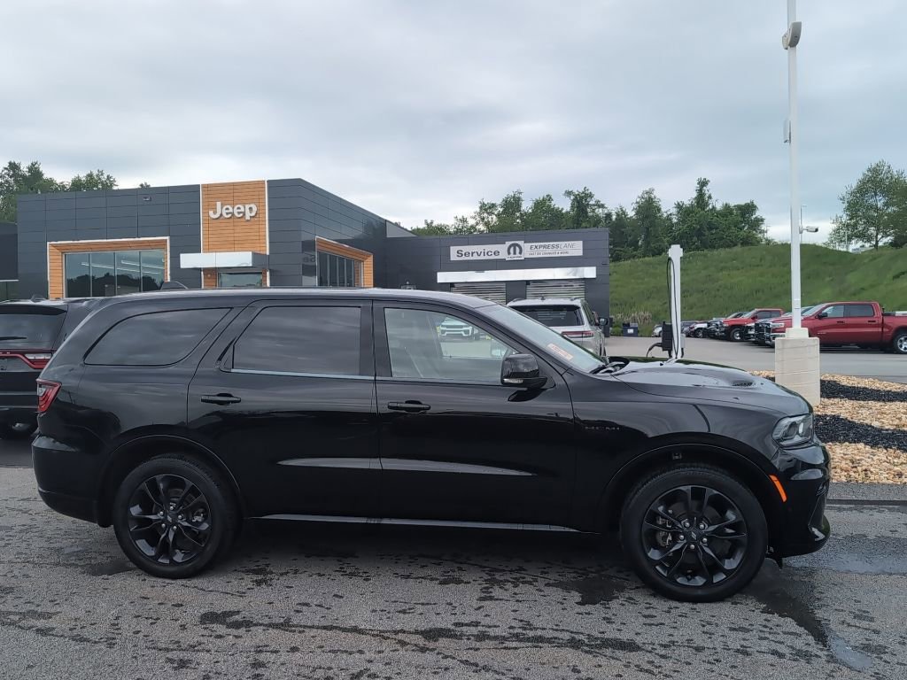 Used 2022 Dodge Durango R/T w/ Blacktop Package AWD/4WD image 2