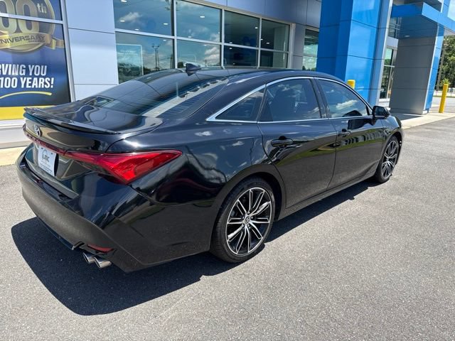Used 2022 Toyota Avalon Touring FWD image 6