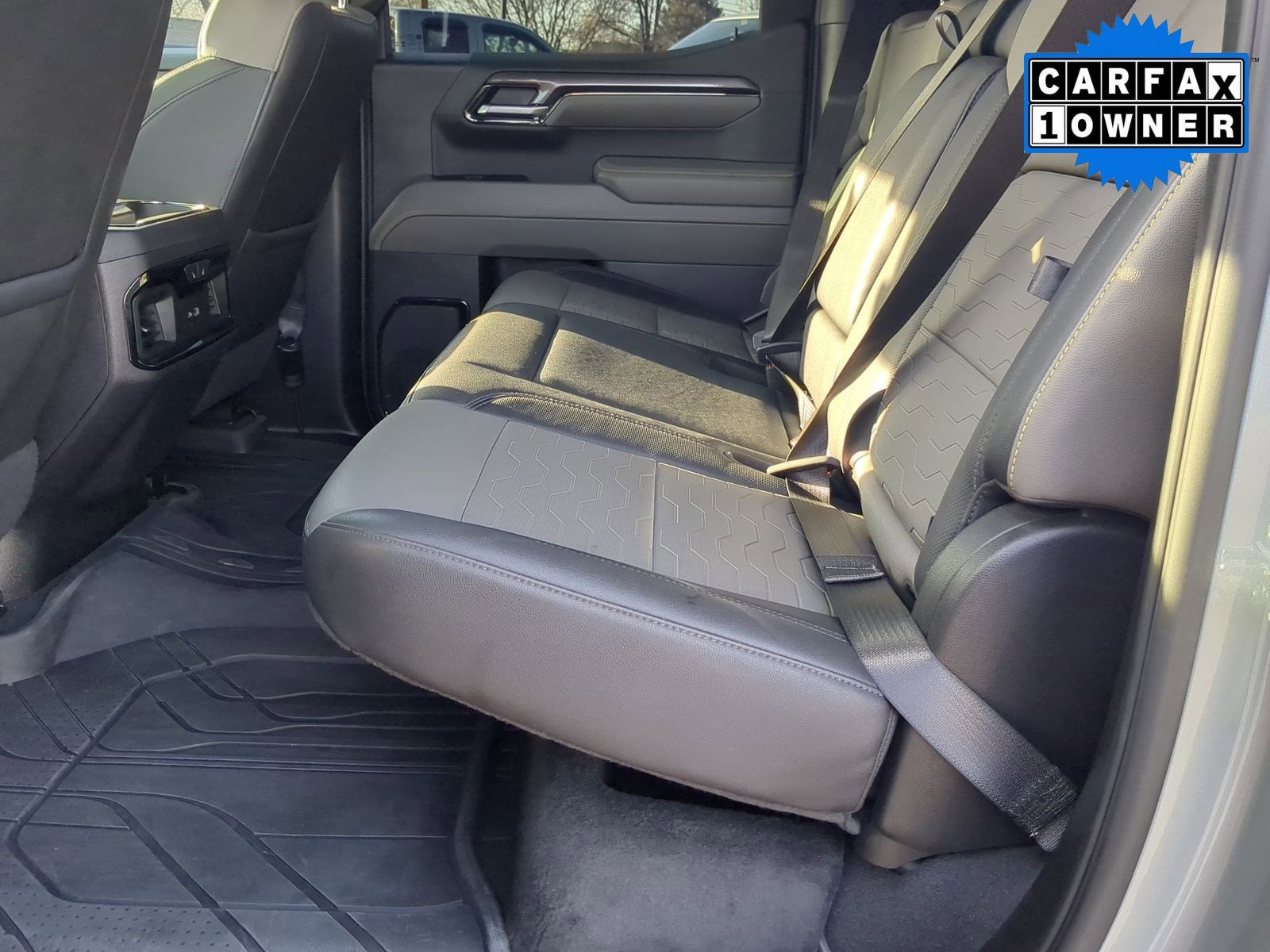 Used 2024 Chevrolet Silverado 1500 ZR2 w/ Technology Package image 23