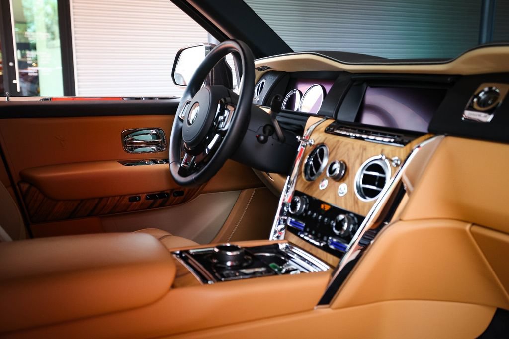 Used 2022 Rolls-Royce Cullinan AWD/4WD image 52