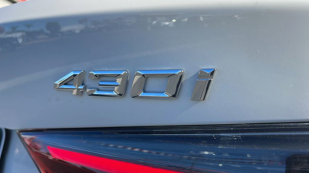 Used 2025 BMW 430i Coupe w/ Premium Package image 28
