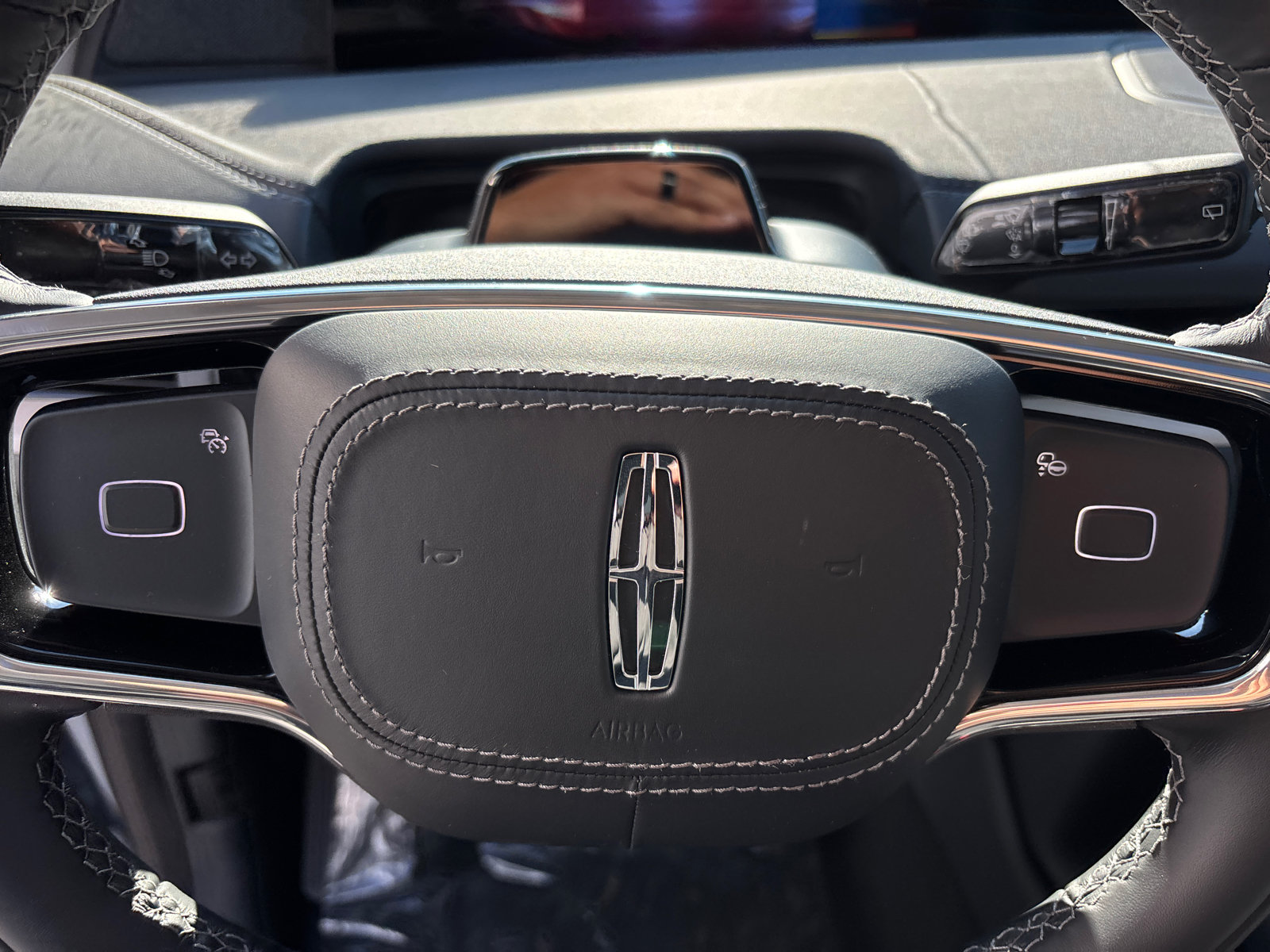 New 2027 Lincoln Navigator Reserve AWD/4WD image 15
