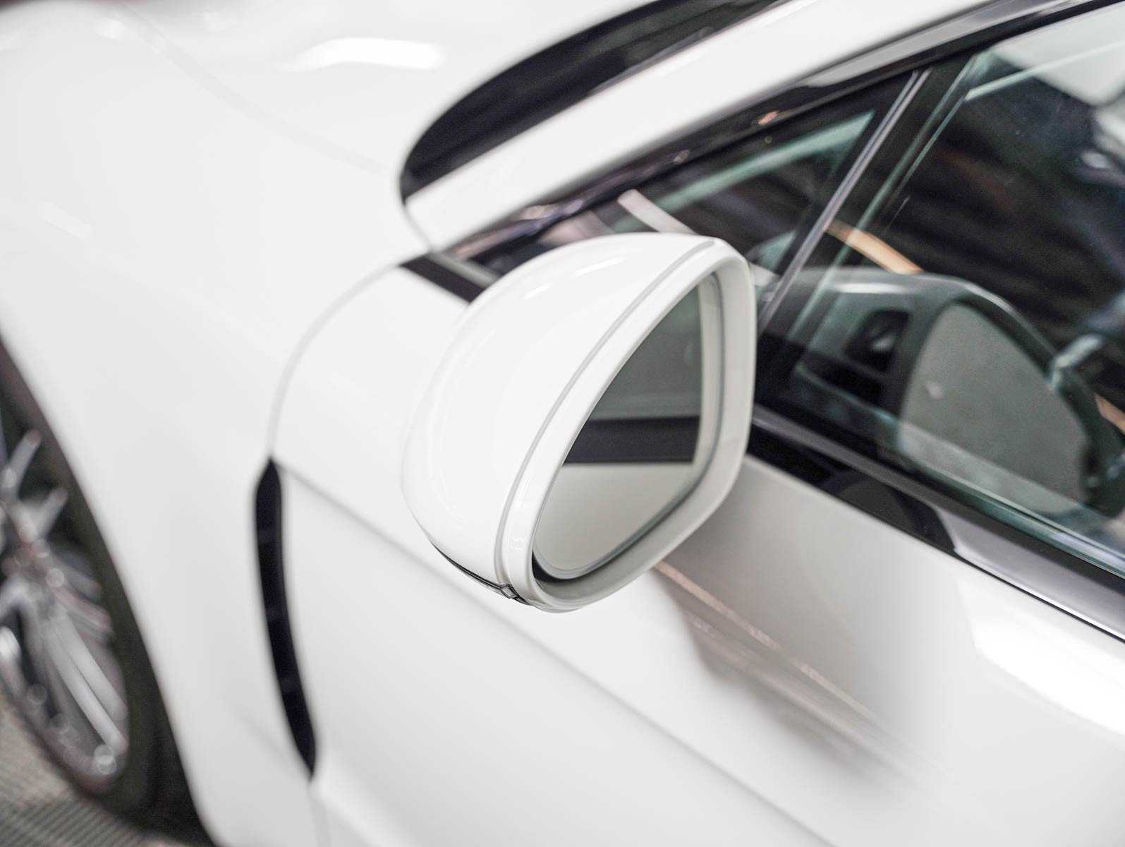 Certified 2024 Porsche Panamera RWD image 31
