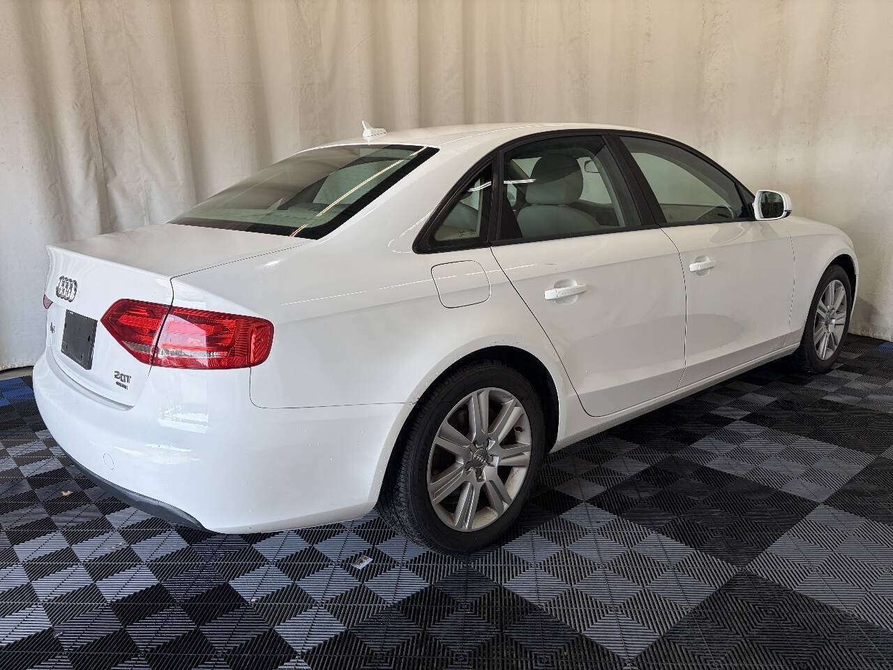 Used 2010 Audi A4 2.0T Premium AWD/4WD image 6