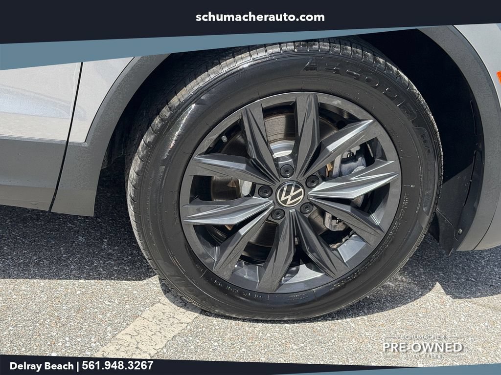 Used 2024 Volkswagen Tiguan SE FWD image 9