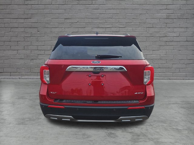 Used 2023 Ford Explorer XLT w/ Equipment Group 202A AWD/4WD image 10