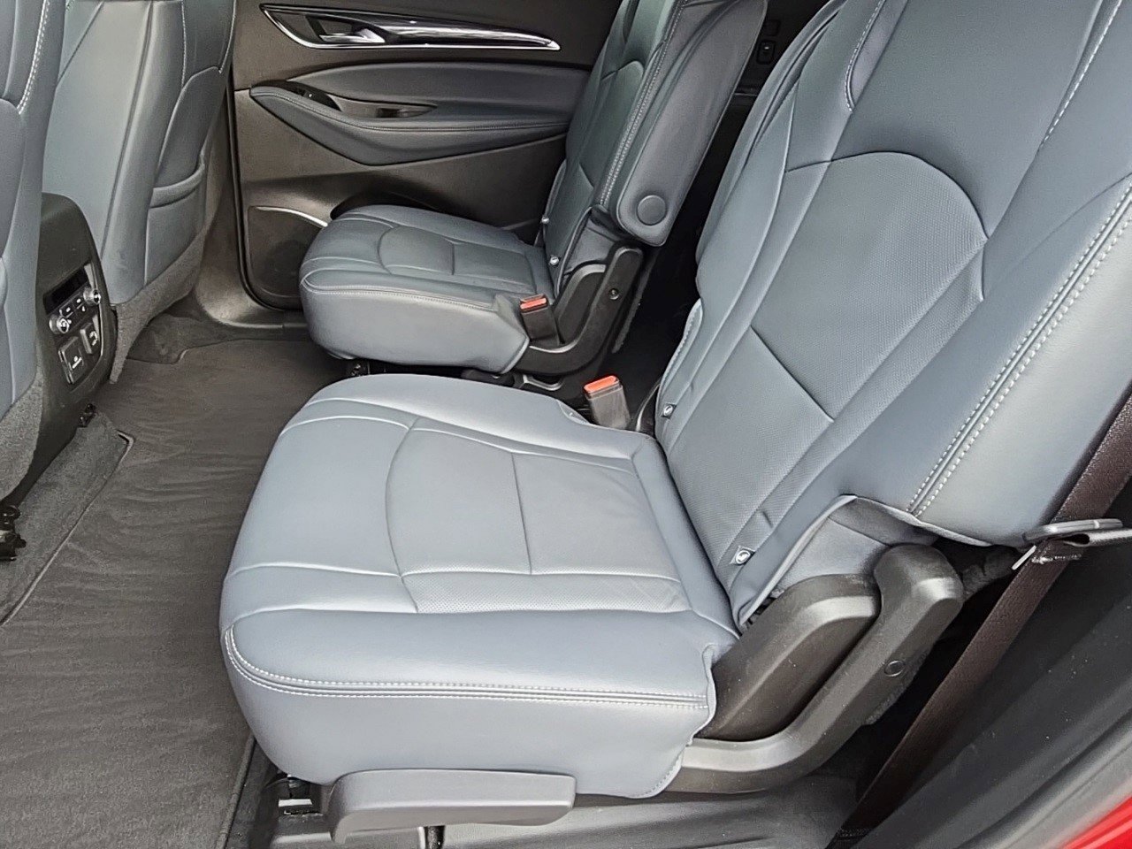 Certified 2024 Buick Enclave Premium image 26