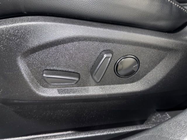 Used 2024 Ford Edge SEL w/ Convenience Package image 13