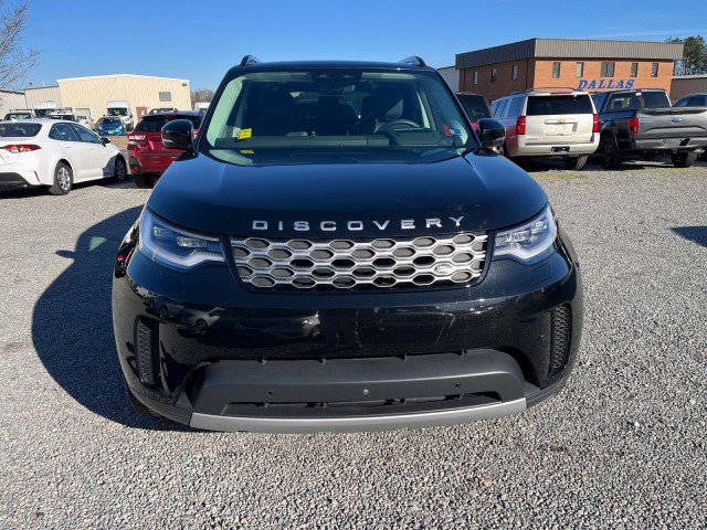 Used 2024 Land Rover Discovery S image 3