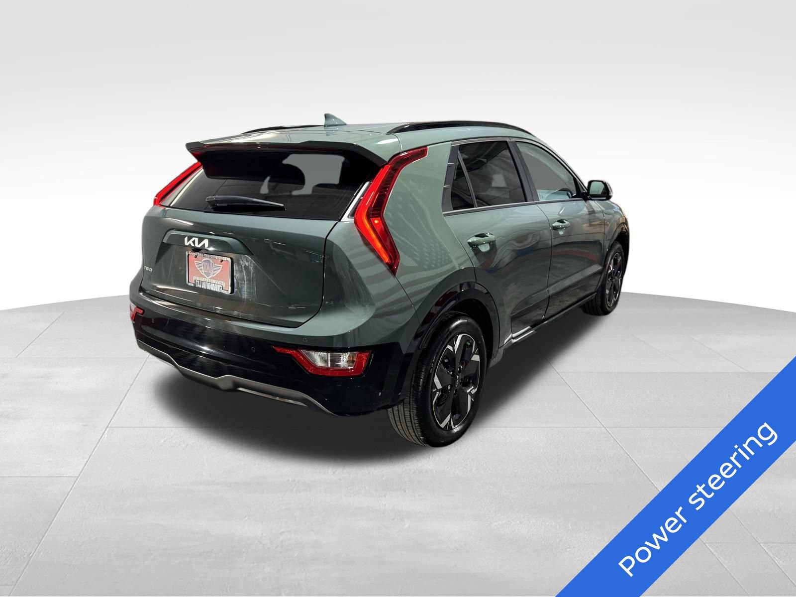 Used 2025 Kia Niro Wind w/ Wind Preserve Package image 4