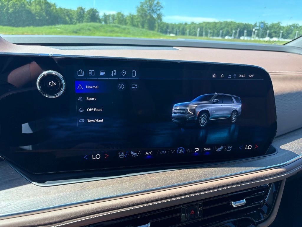 New 2026 Chevrolet Tahoe High Country w/ LPO, Illumination Package AWD/4WD image 5