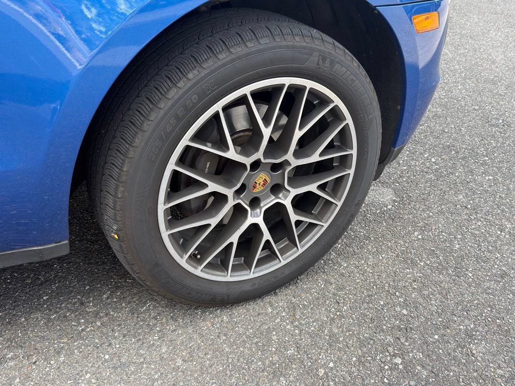 Used 2018 Porsche Macan AWD/4WD image 10