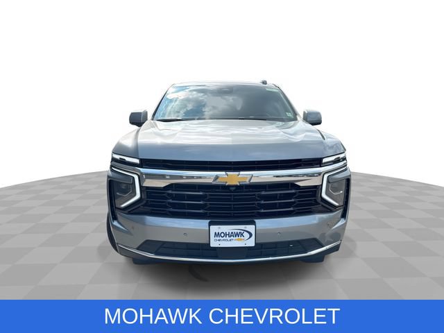Used 2025 Chevrolet Tahoe LS AWD/4WD image 3