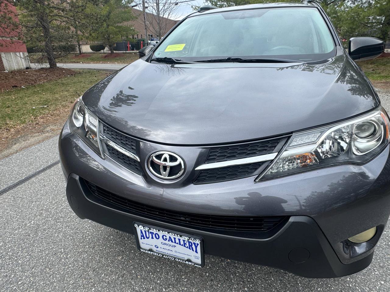 Used 2015 Toyota RAV4 LE image 23