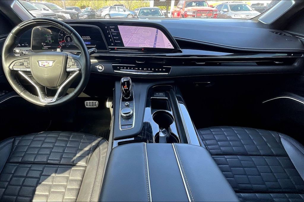 Used 2023 Cadillac Escalade V w/ Heavy-Duty Trailer Package image 9