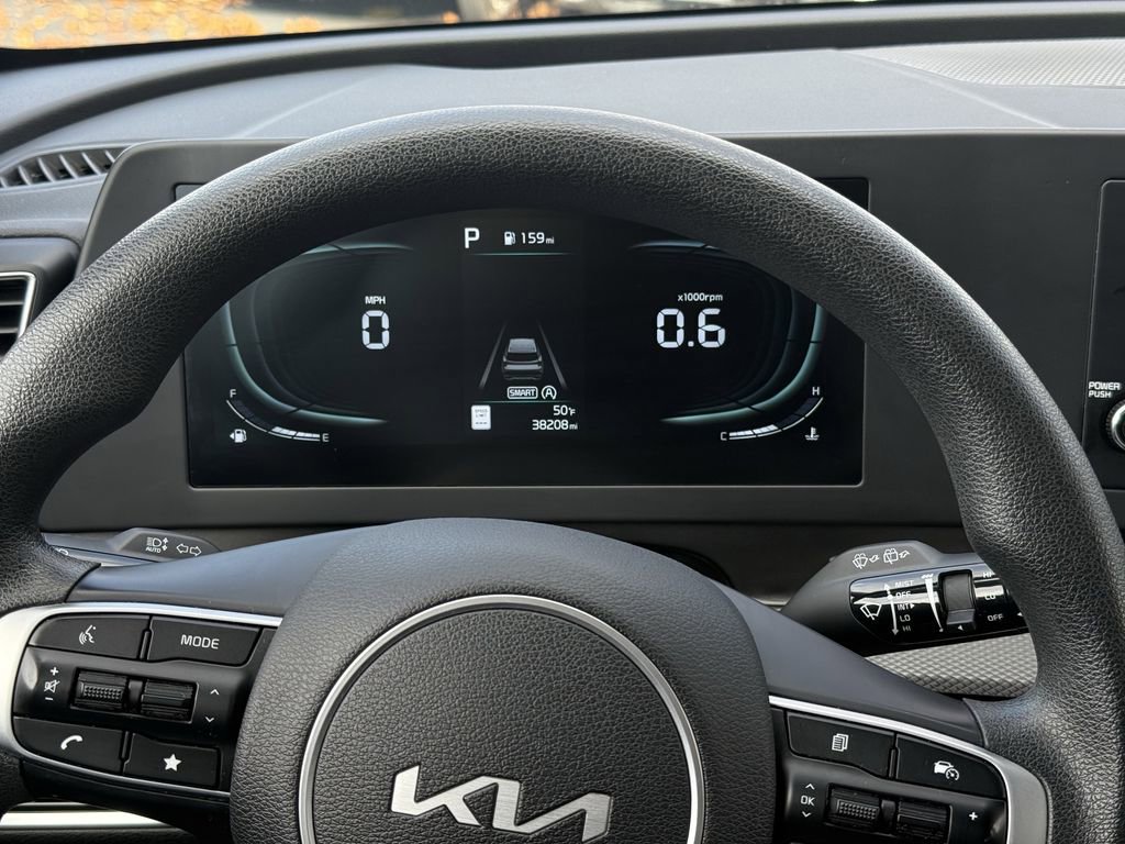 Used 2024 Kia Sportage LX image 19