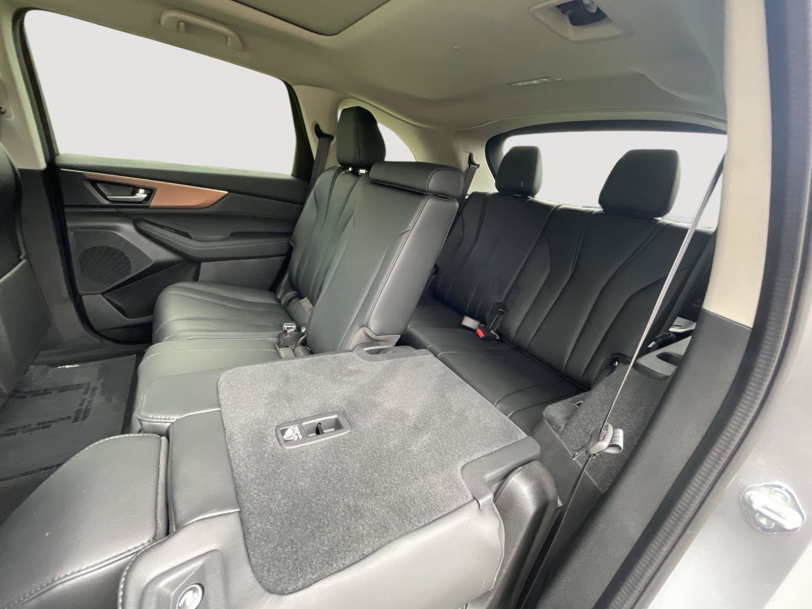 Used 2022 Acura MDX SH-AWD image 13
