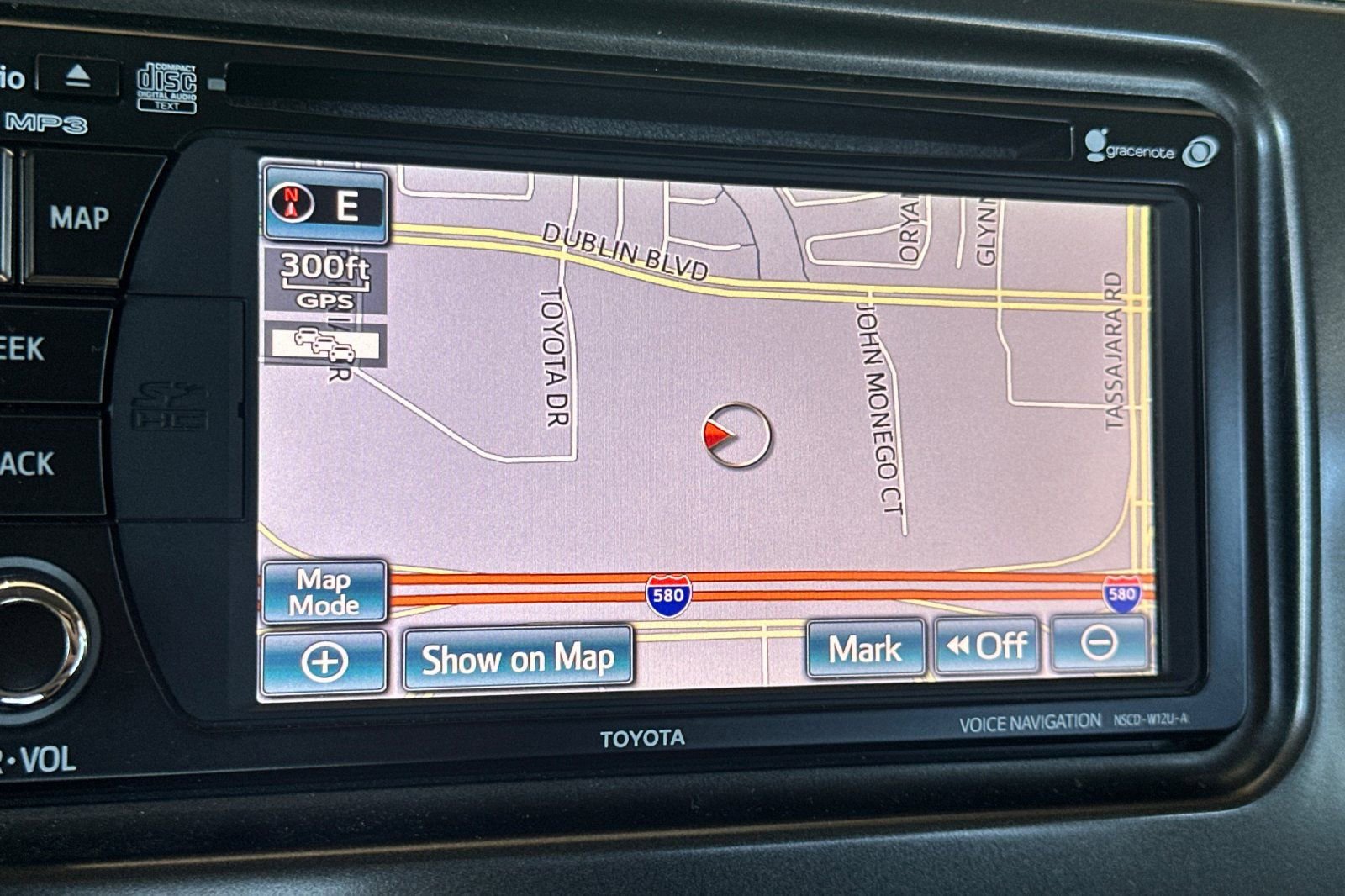 Used 2014 Toyota Sienna SE FWD image 21