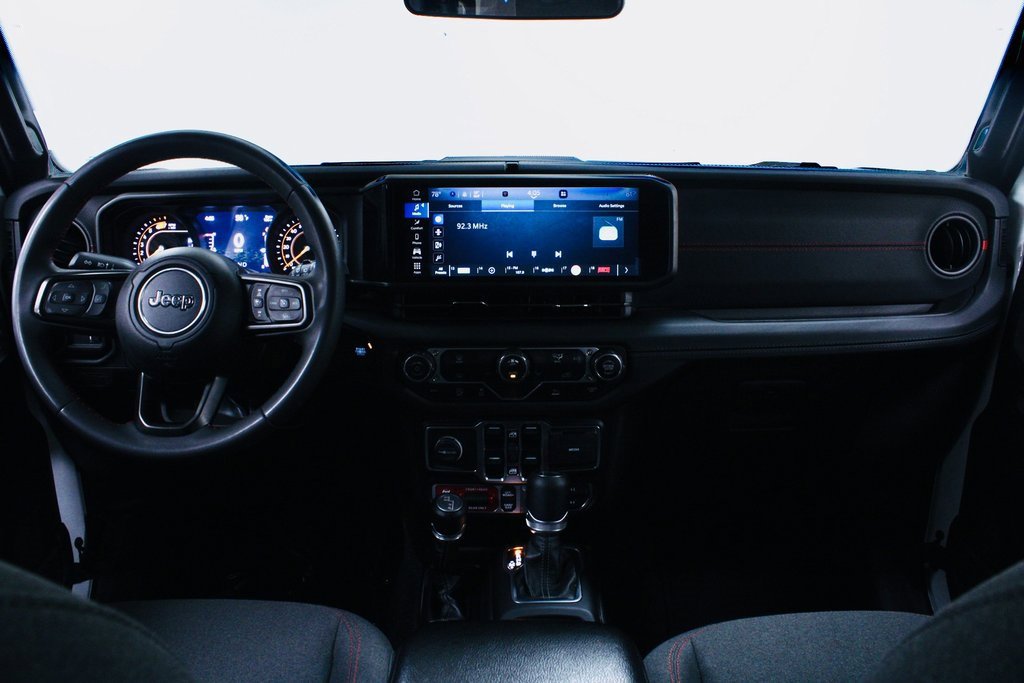 Used 2024 Jeep Wrangler Unlimited Rubicon image 19