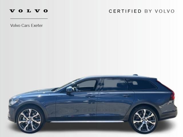 Certified 2025 Volvo V90 B6 Cross Country Ultra AWD/4WD image 4