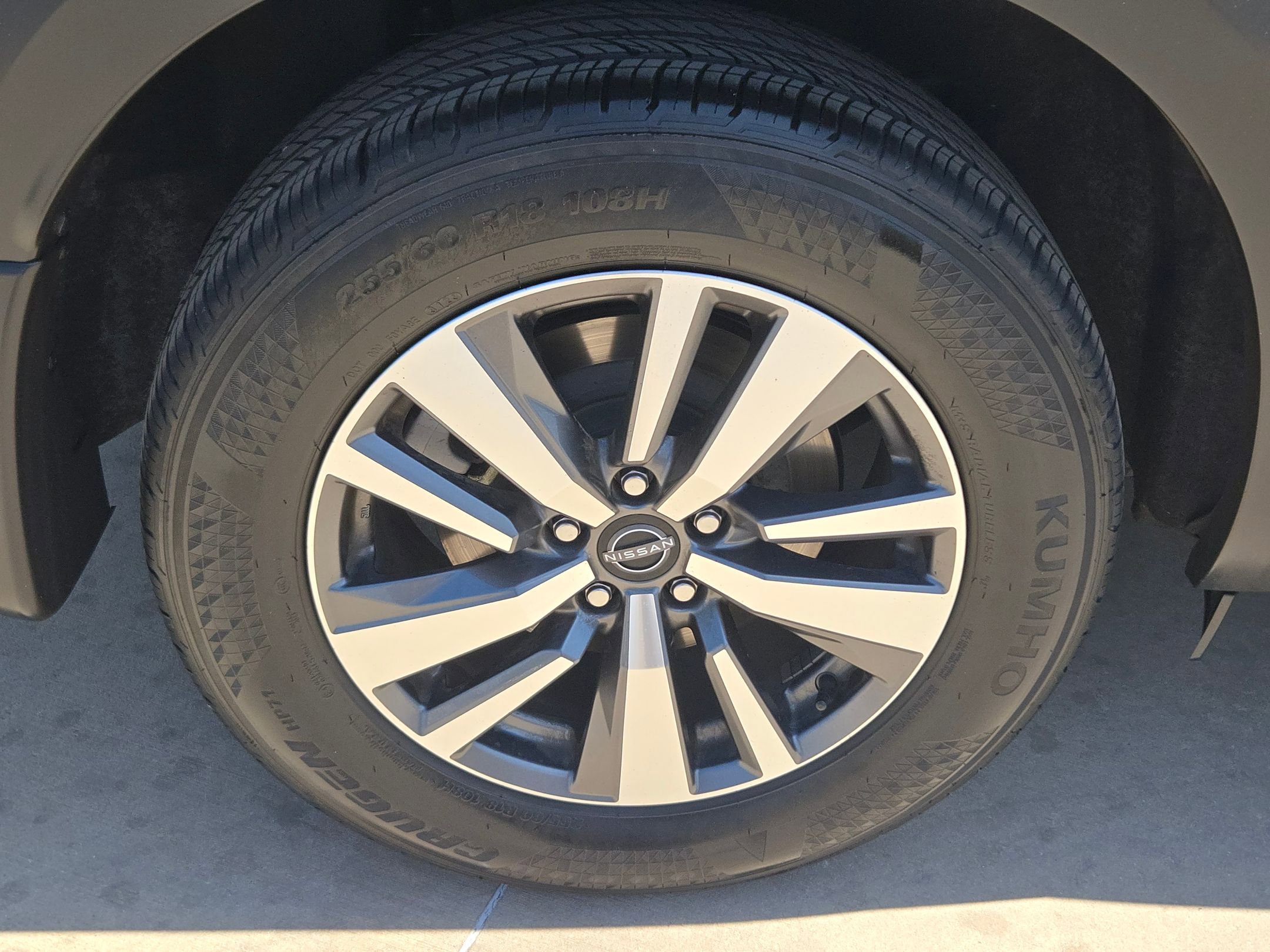 Certified 2024 Nissan Pathfinder SL FWD image 41