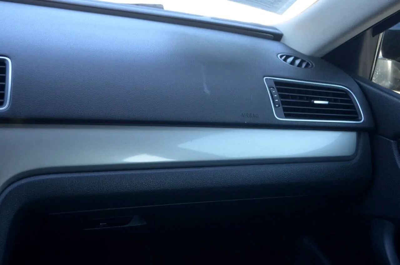 Used 2013 Volkswagen Passat 2.5 S image 41