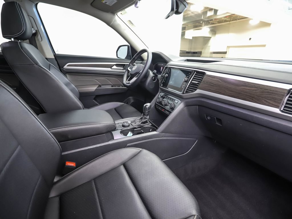 Used 2023 Volkswagen Atlas SE w/ Panoramic Sunroof Package image 31