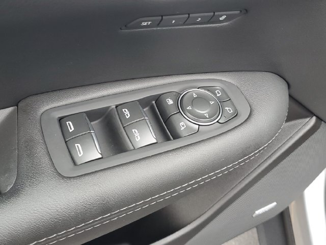 Certified 2025 Cadillac XT5 Premium Luxury AWD/4WD image 12
