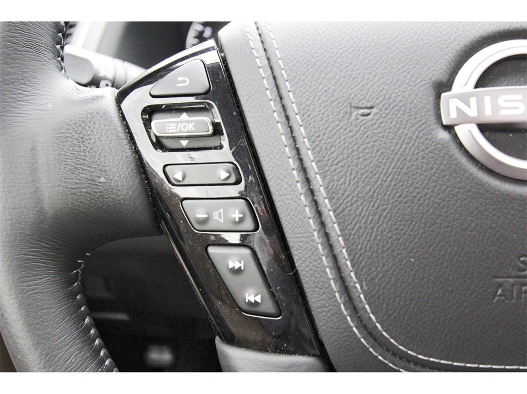 Used 2023 Nissan Armada Platinum w/ Captain's Chairs Package image 11