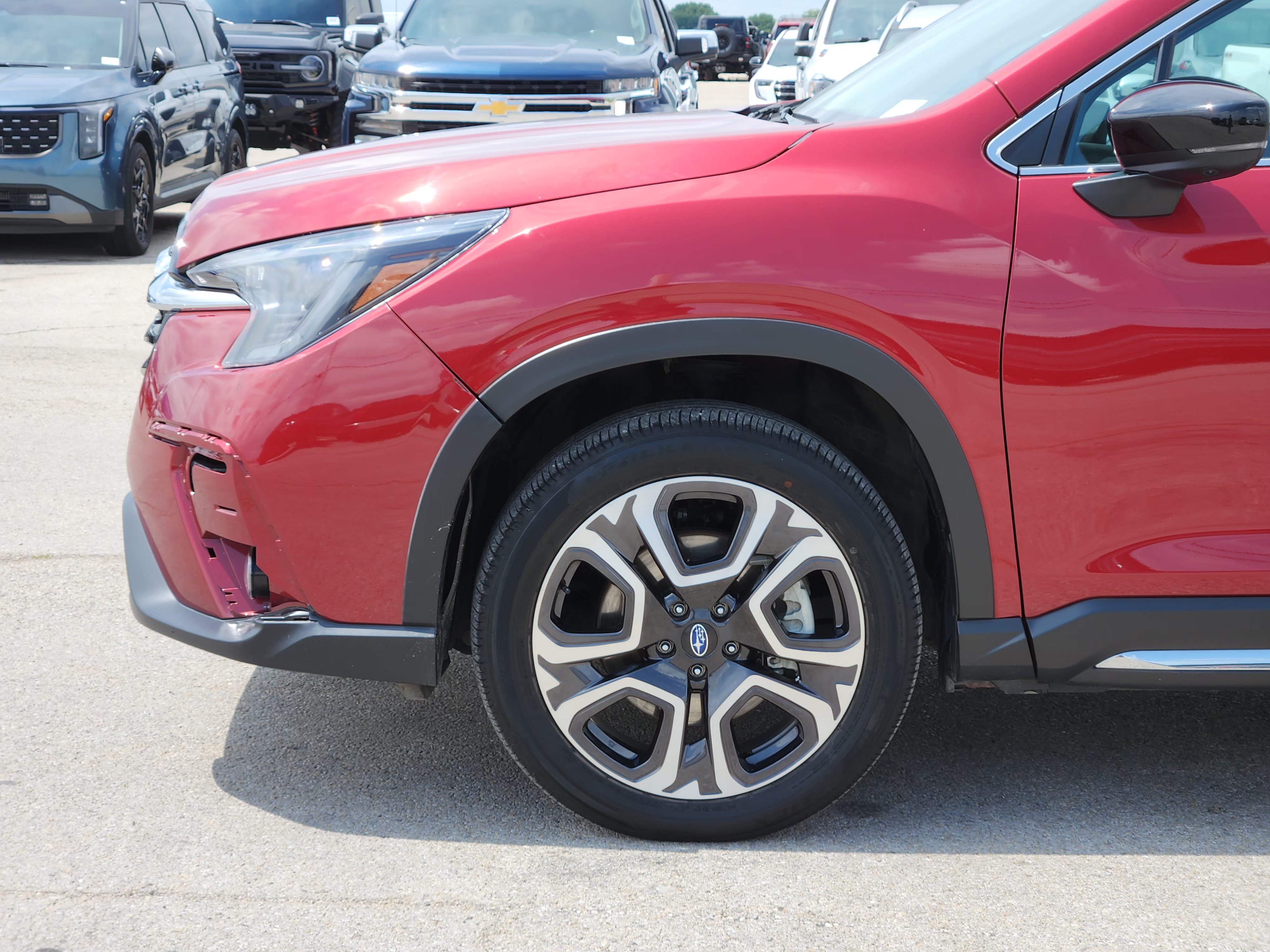 Used 2024 Subaru Ascent Limited w/ Technology Package AWD/4WD image 9