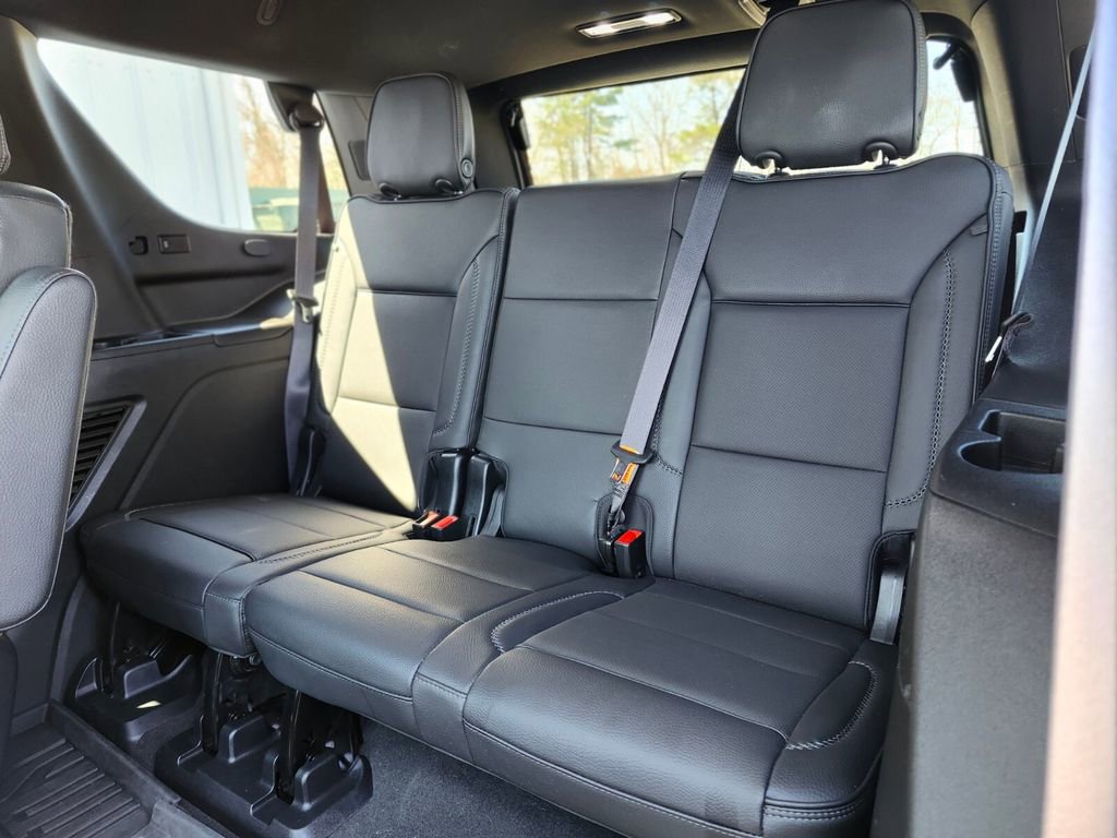 Used 2023 GMC Yukon Denali w/ Denali Reserve Package AWD/4WD image 16
