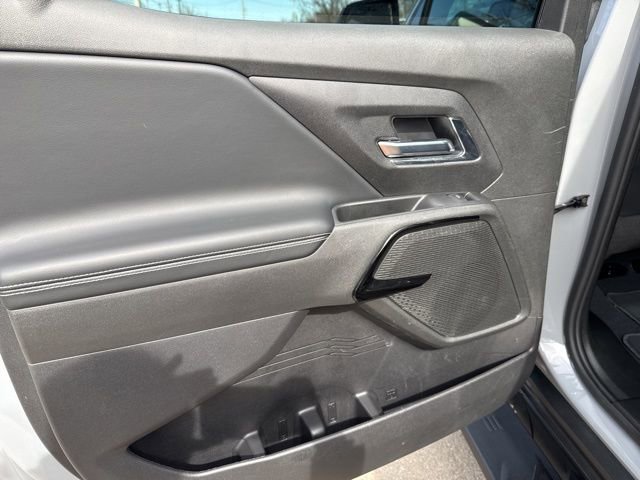 Used 2025 Chevrolet Silverado EV LT image 13