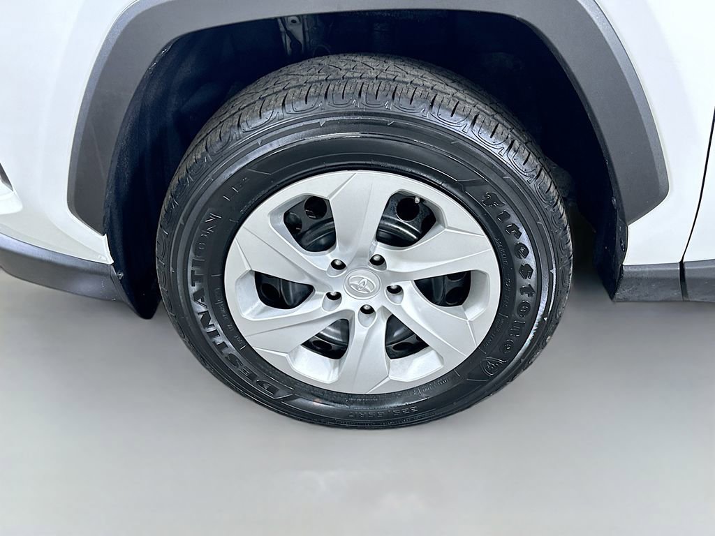 Used 2024 Toyota RAV4 LE image 8