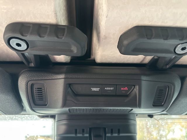 Certified 2025 Jeep Wrangler Unlimited Rubicon w/ Convenience Group AWD/4WD image 16