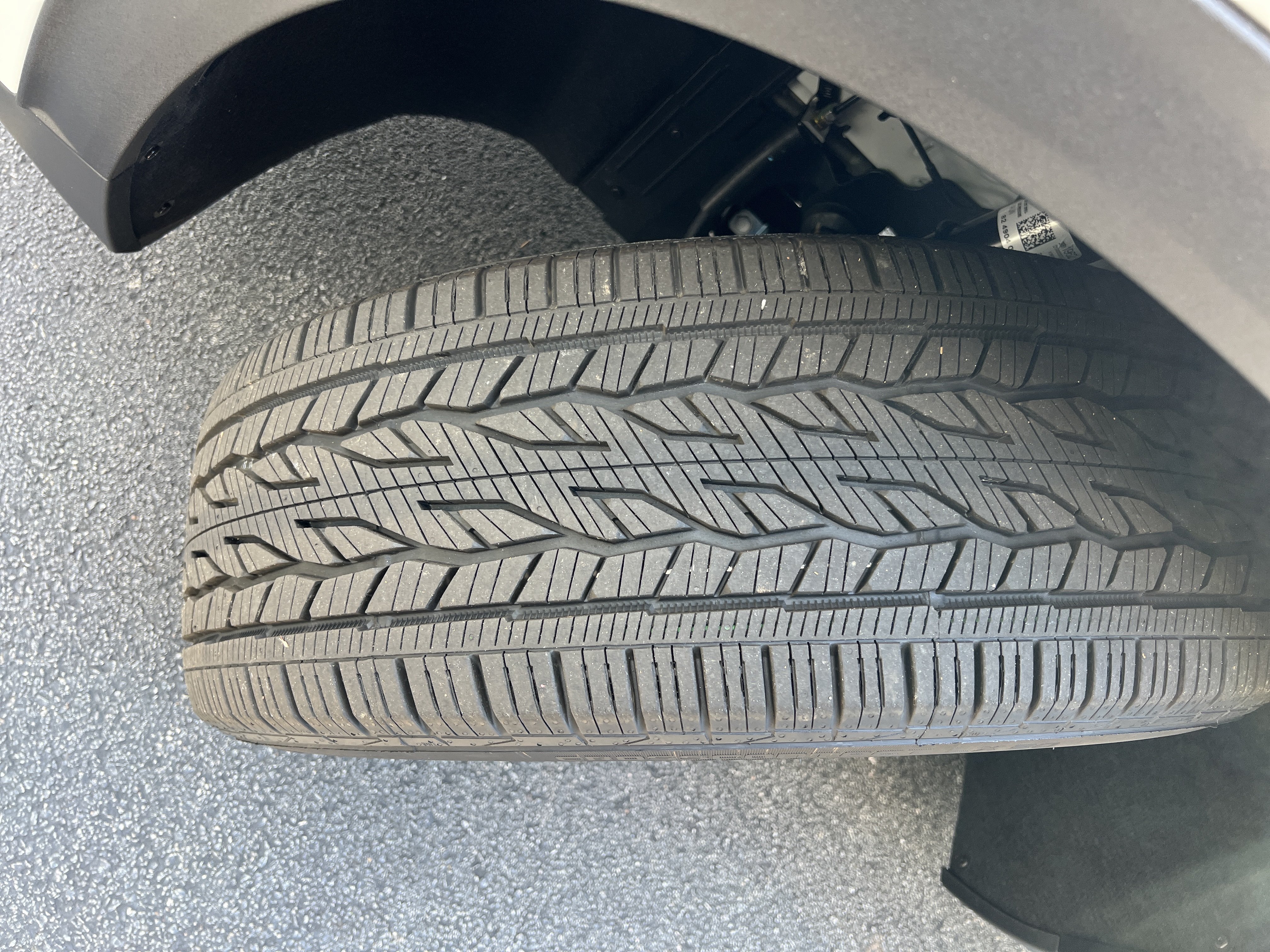 New 2027 Chevrolet Traverse LT w/ Sun and Wheel Package FWD image 13