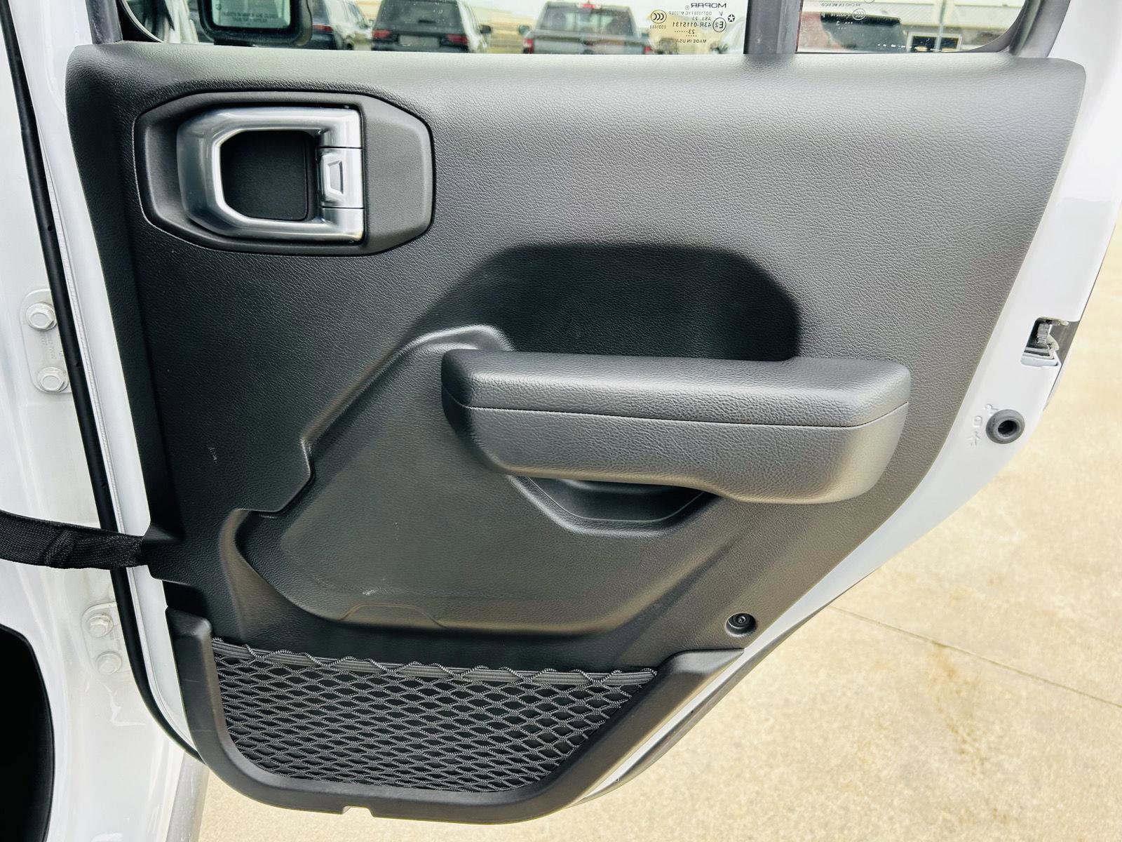 Used 2024 Jeep Wrangler Willys image 25