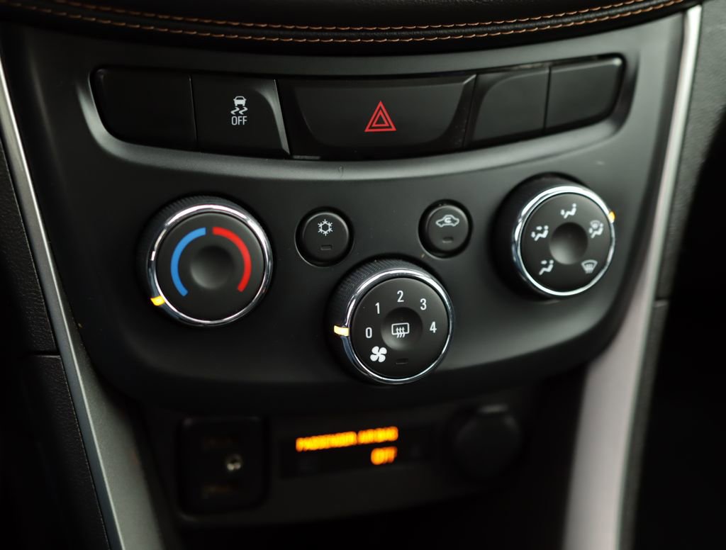 Used 2018 Chevrolet Trax LS image 15