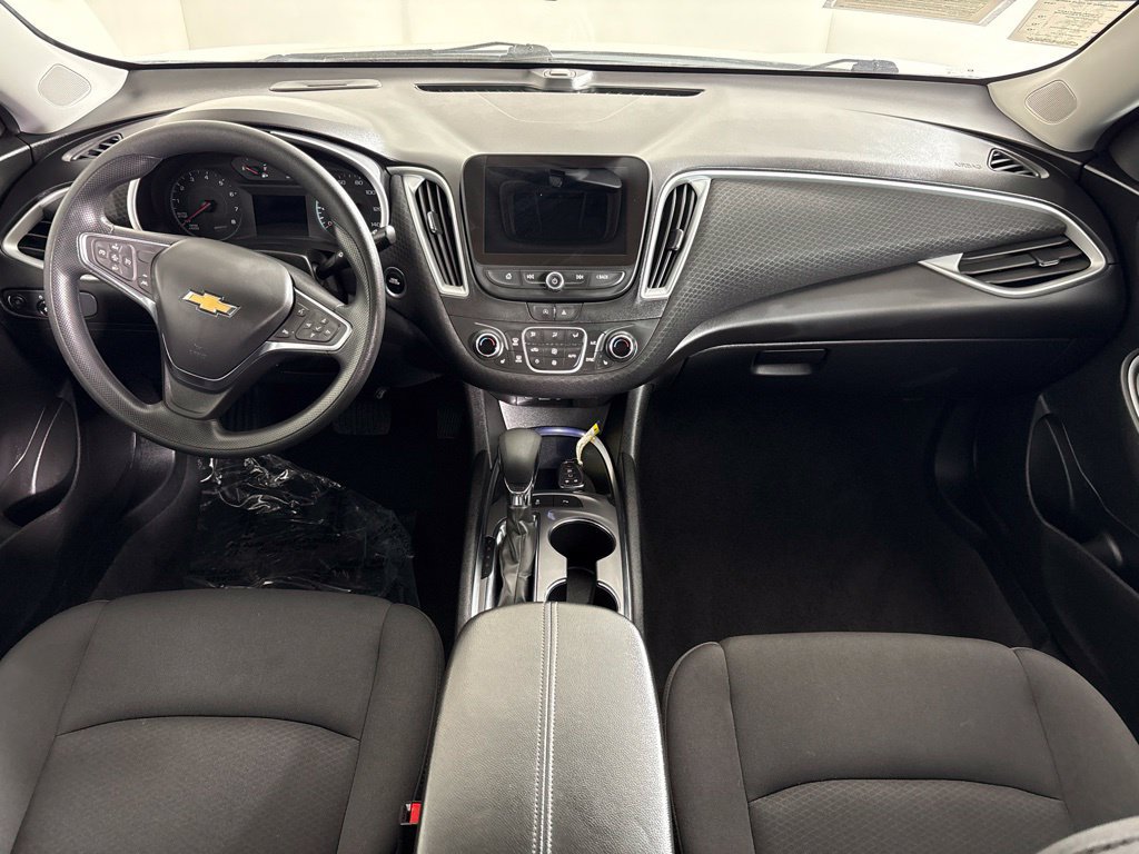 Used 2024 Chevrolet Malibu LT FWD image 12