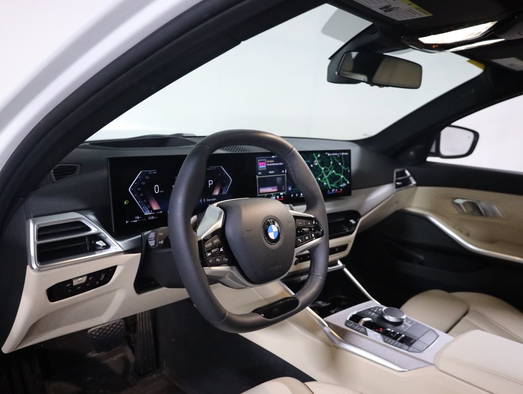 Used 2025 BMW 330i xDrive Sedan w/ Premium Package AWD/4WD image 28