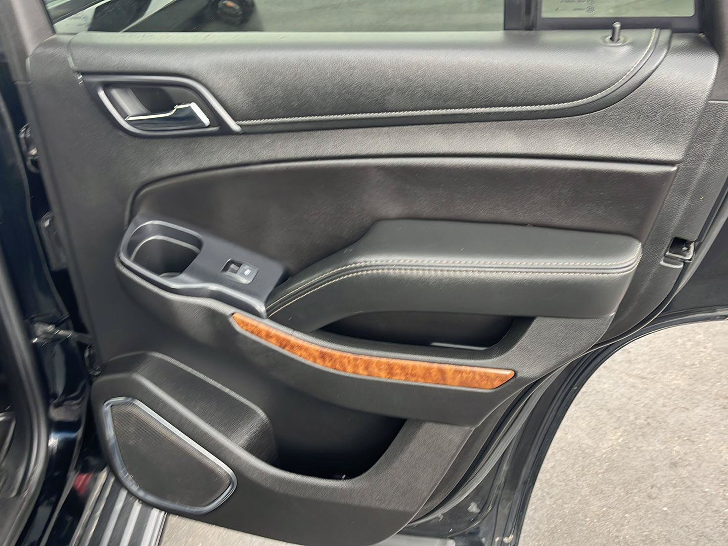 Used 2019 Chevrolet Tahoe Premier AWD/4WD image 25