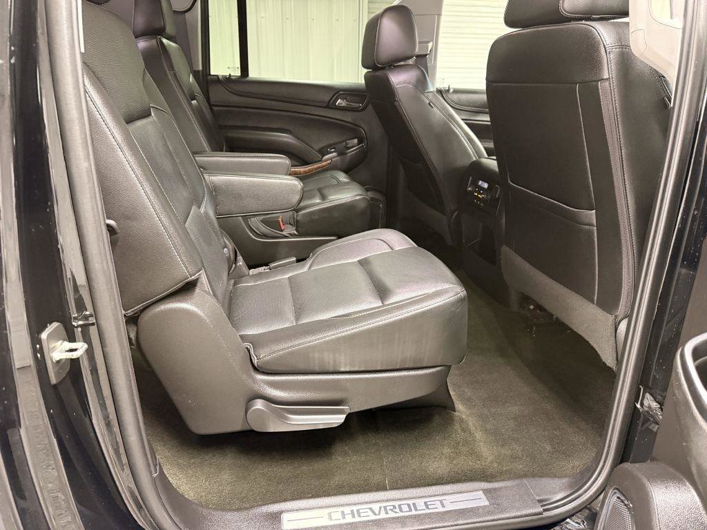 Used 2017 Chevrolet Suburban Premier image 40