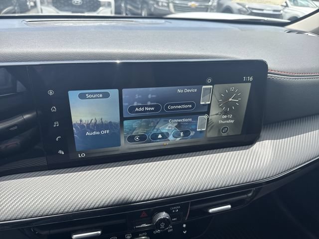 New 2025 Nissan Kicks SR FWD image 19