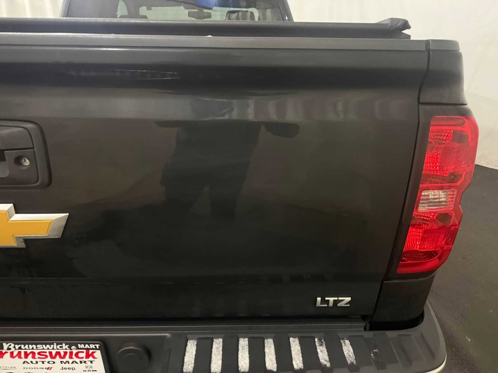 Used 2014 Chevrolet Silverado 1500 LTZ w/ LTZ Plus Package image 18