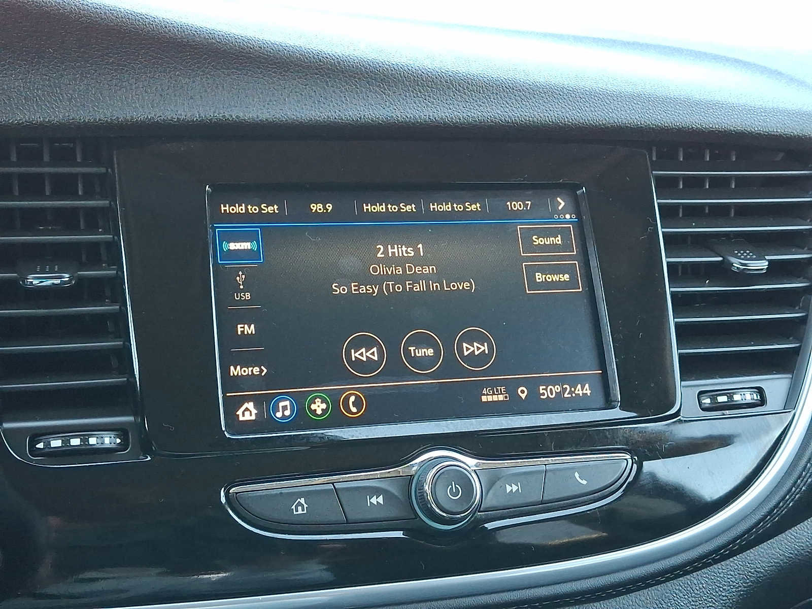 Certified 2022 Buick Encore Preferred w/ Safety Package image 16