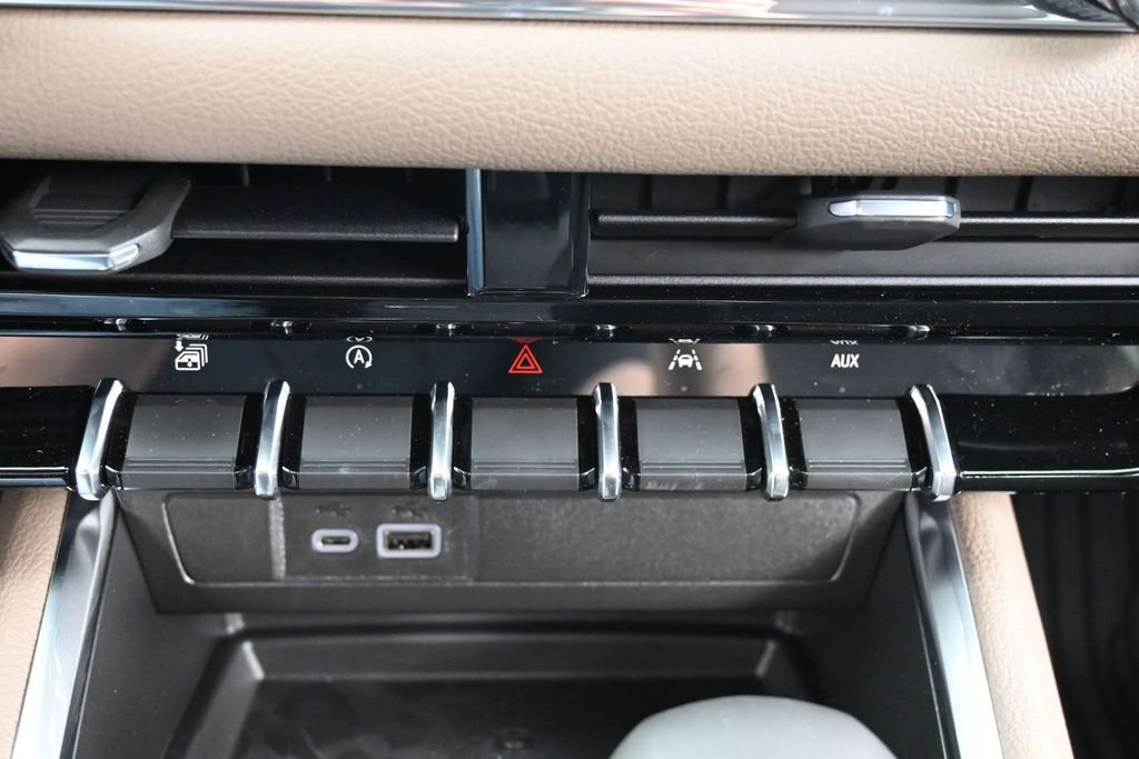New 2026 GMC Canyon Denali AWD/4WD image 13