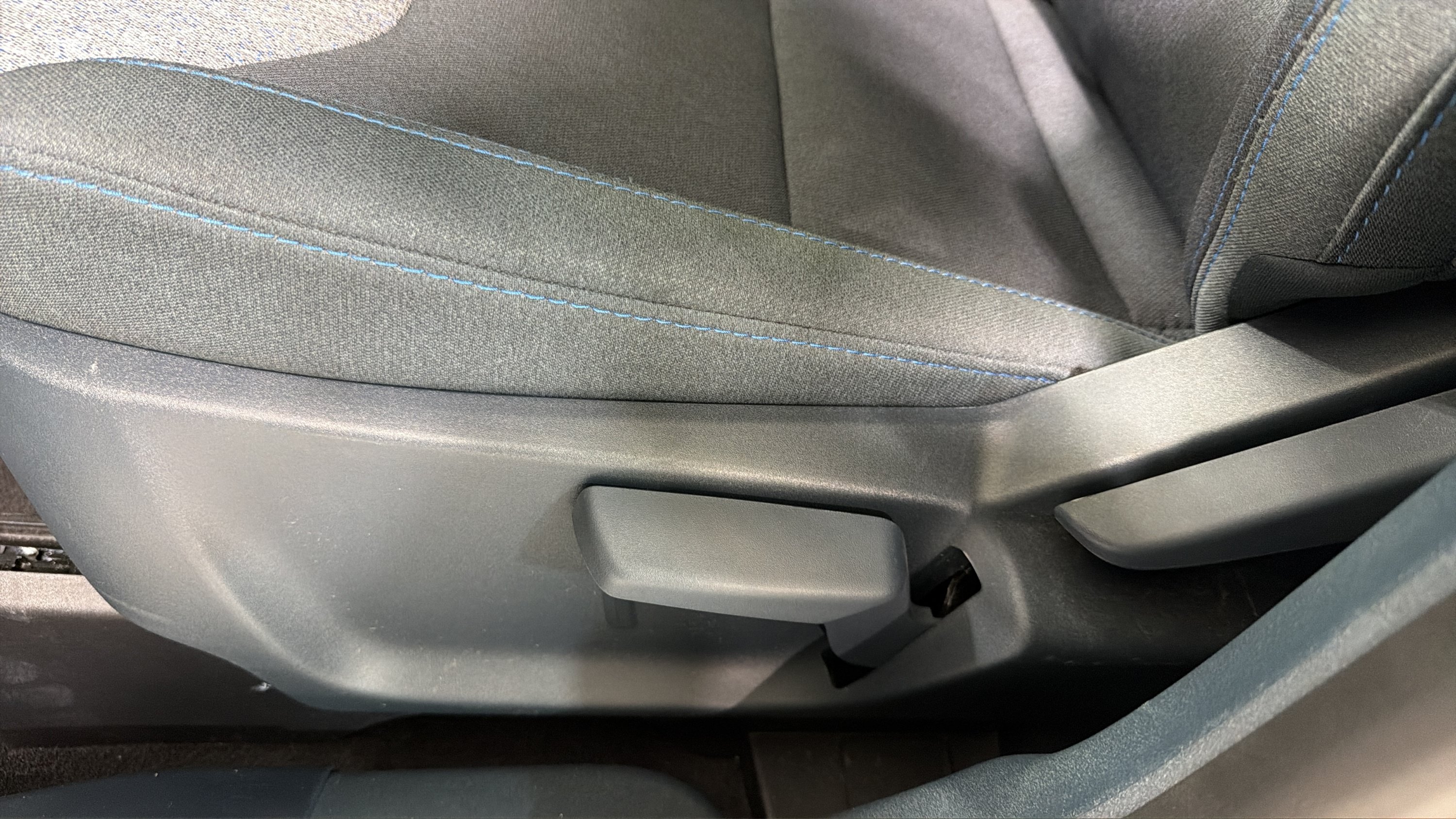 Used 2025 Ford Maverick XLT FWD image 10
