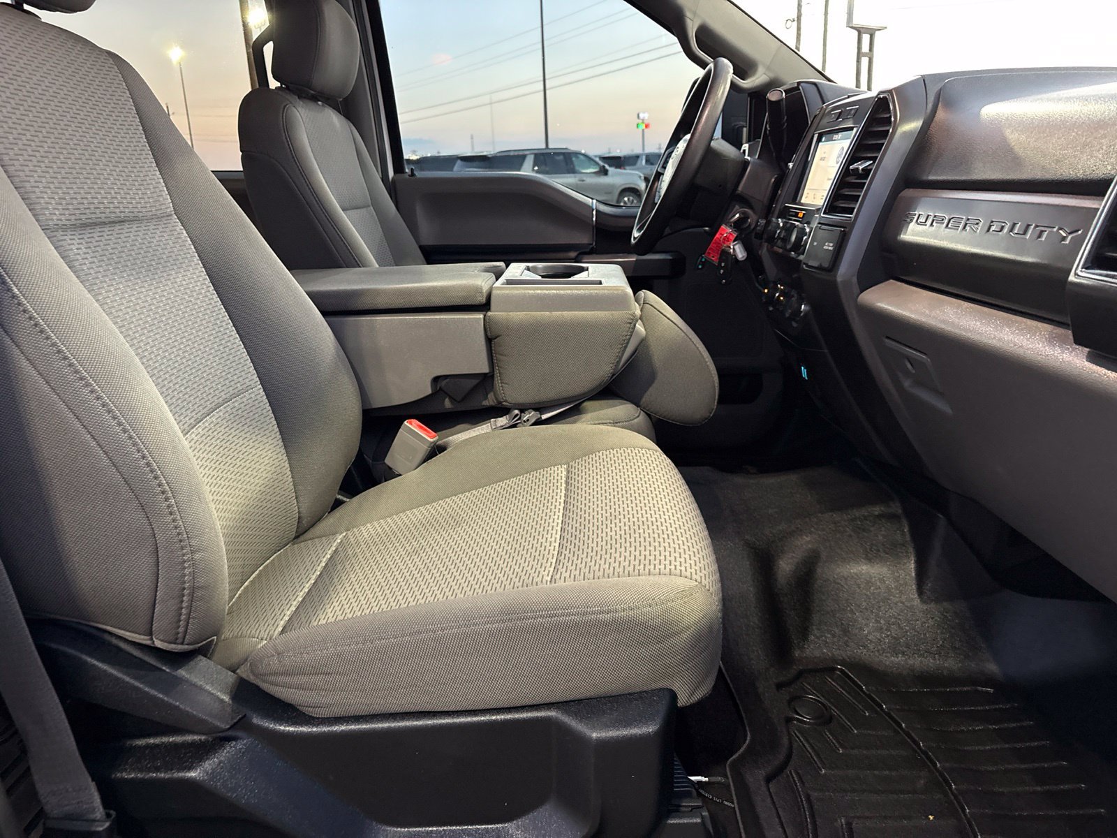 Used 2019 Ford F250 XLT w/ XLT Value Package AWD/4WD image 17
